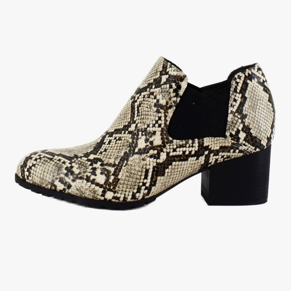 Vionic Women's Belmont Bootie In Ivory Multi Snake Leather Print Size 9.5 - Picture 2 of 13